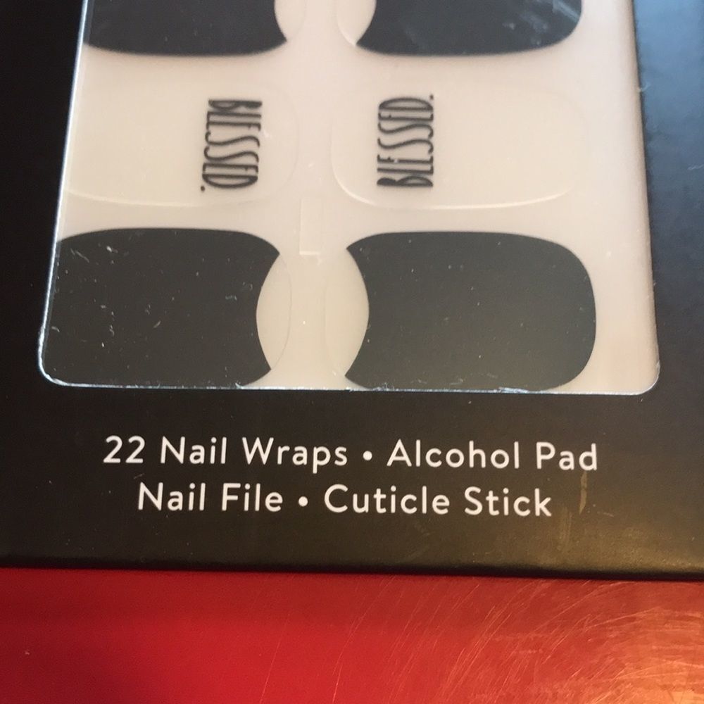 NIP Rae Dunn nail wrap kit - Picture 2 of 5